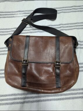 Fossil Brown Leather Messenger Bag with Black Straps